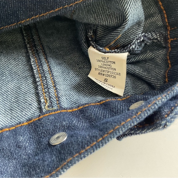 Honey Punch Cropped Denim Jacket with Rainbow Stripe Pride Detail Size S - Picture 11 of 12